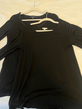 GAP Women’s Black Long-Sleeve Scoop Neck Shirt (Bundle of 2) Sz S